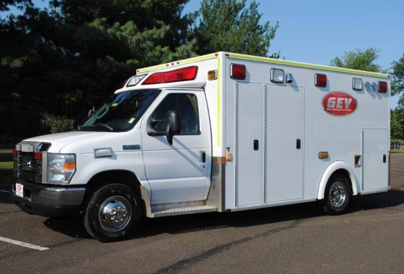Ford E450 Type III Ambulance 2013 - Demers - #2387