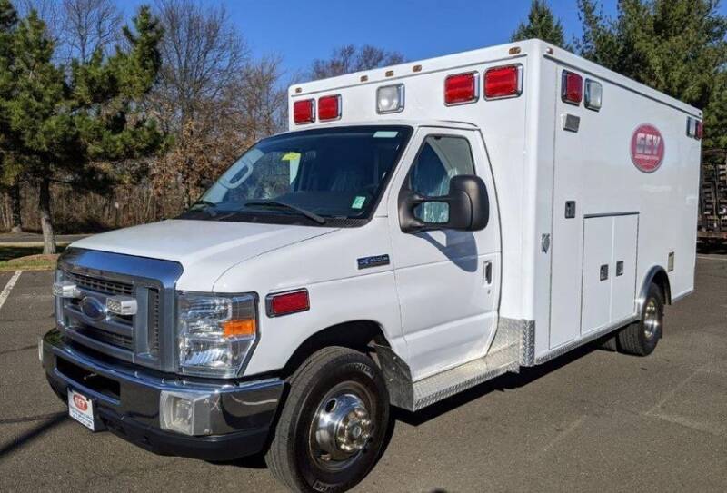 Ford E450 Type III Ambulance 2012 - PL Custom - #2418