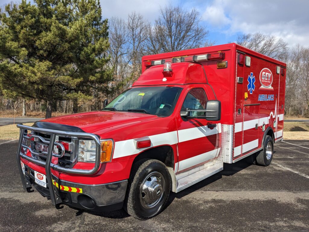 GMC K3500 Type I Ambulance 2008 4×4 - McCoy Miller - #2562