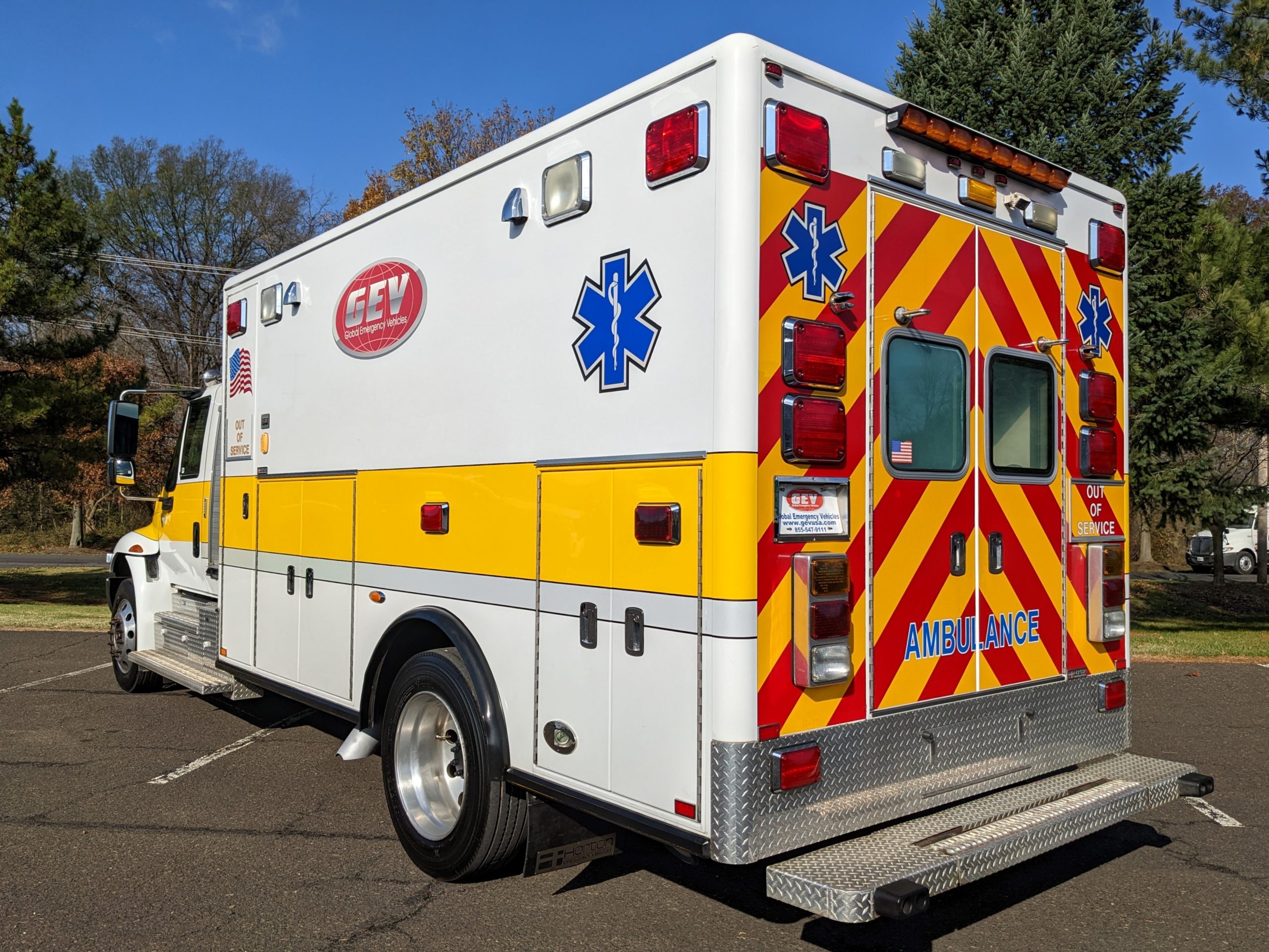 2009 International 4300 Medium Duty Ambulance Horton 2604 Global 2009-international-4300-medium-duty-ambulance-horton-2604-global
