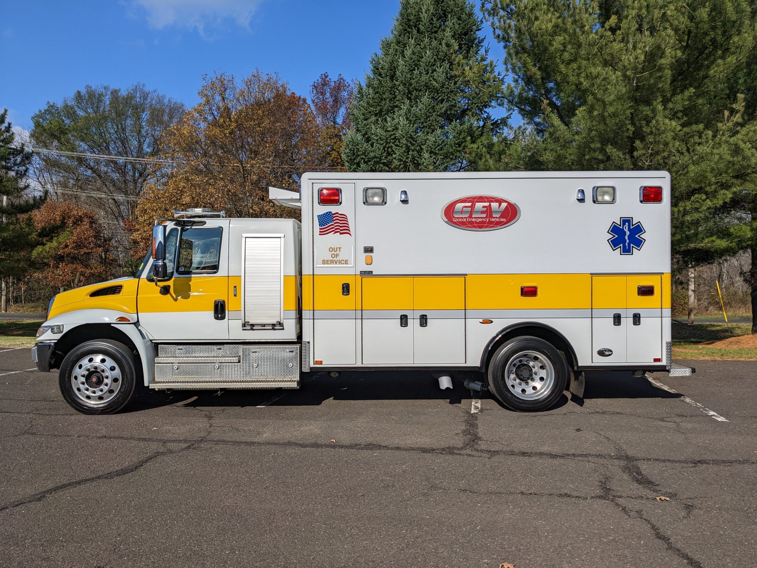 2009 International 4300 Medium Duty Ambulance Horton 2604 Global 2009-international-4300-medium-duty-ambulance-horton-2604-global