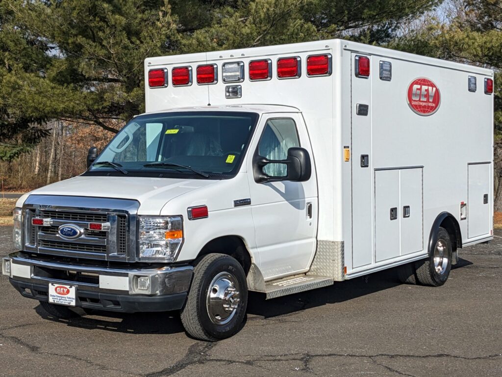 Ford E450 Type III Ambulance 2014 - McCoy Miller - #2618
