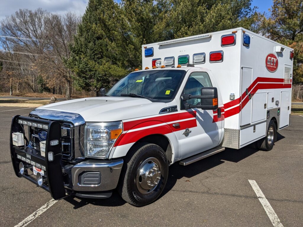 Ford F350 Type I Ambulance 2015 - Frazer - #2628