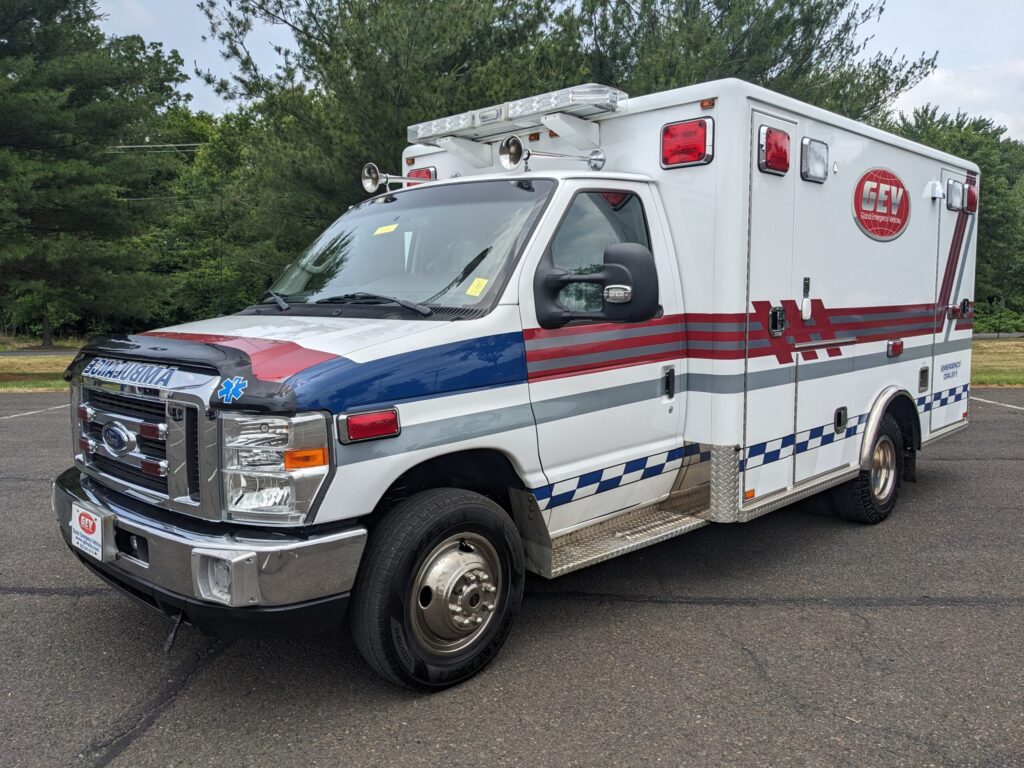 Ford E350 Type III Ambulance 2016 - Horton - #2654