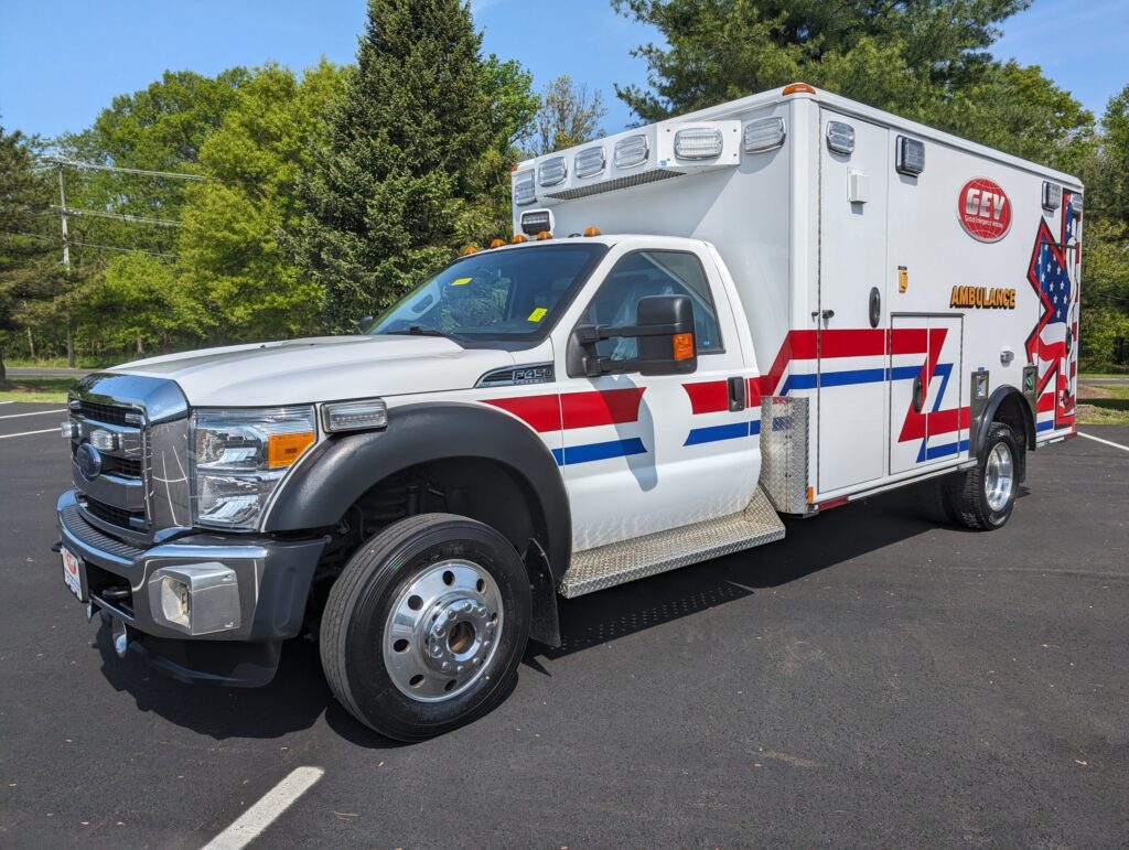 2015 Ford F-450 Type I Ambulance 4×4 - Wheeled Coach - #2723
