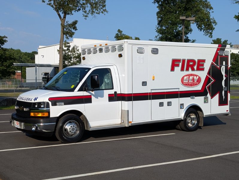 Ambulance for Sale: 2011 Chevrolet G4500 Type III GEV 2844